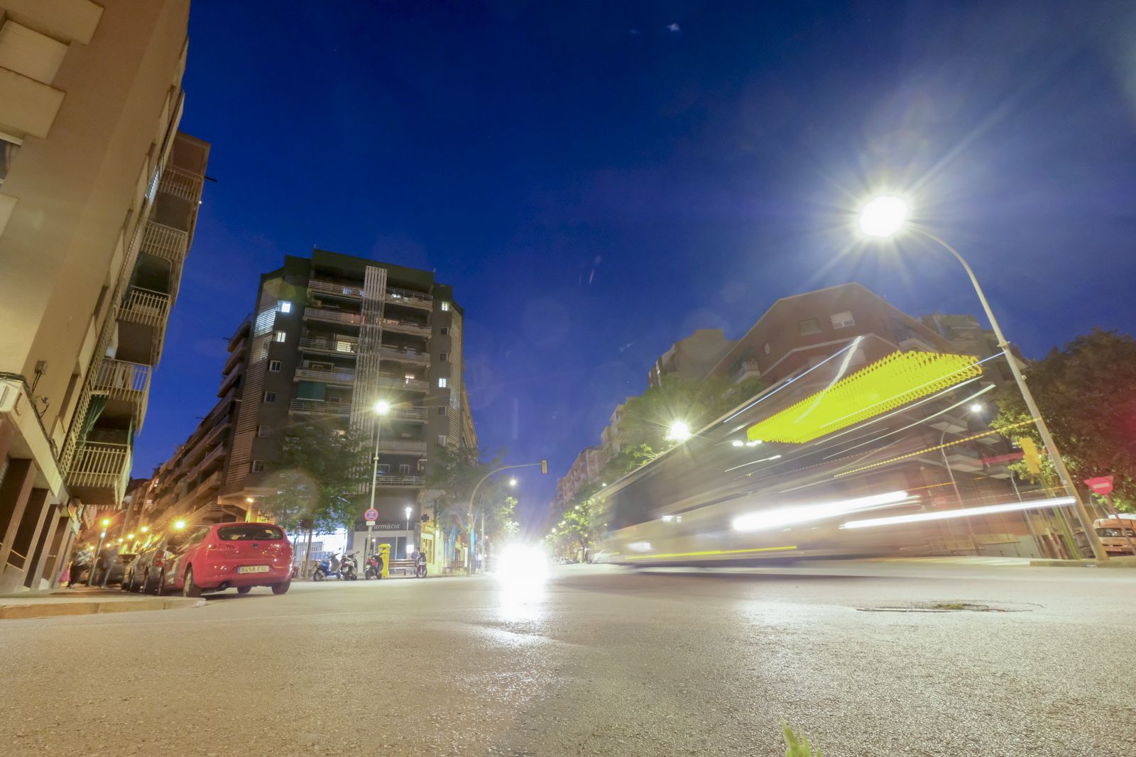 El barri de Rocafonda, de nit. Foto: R.Gallofré