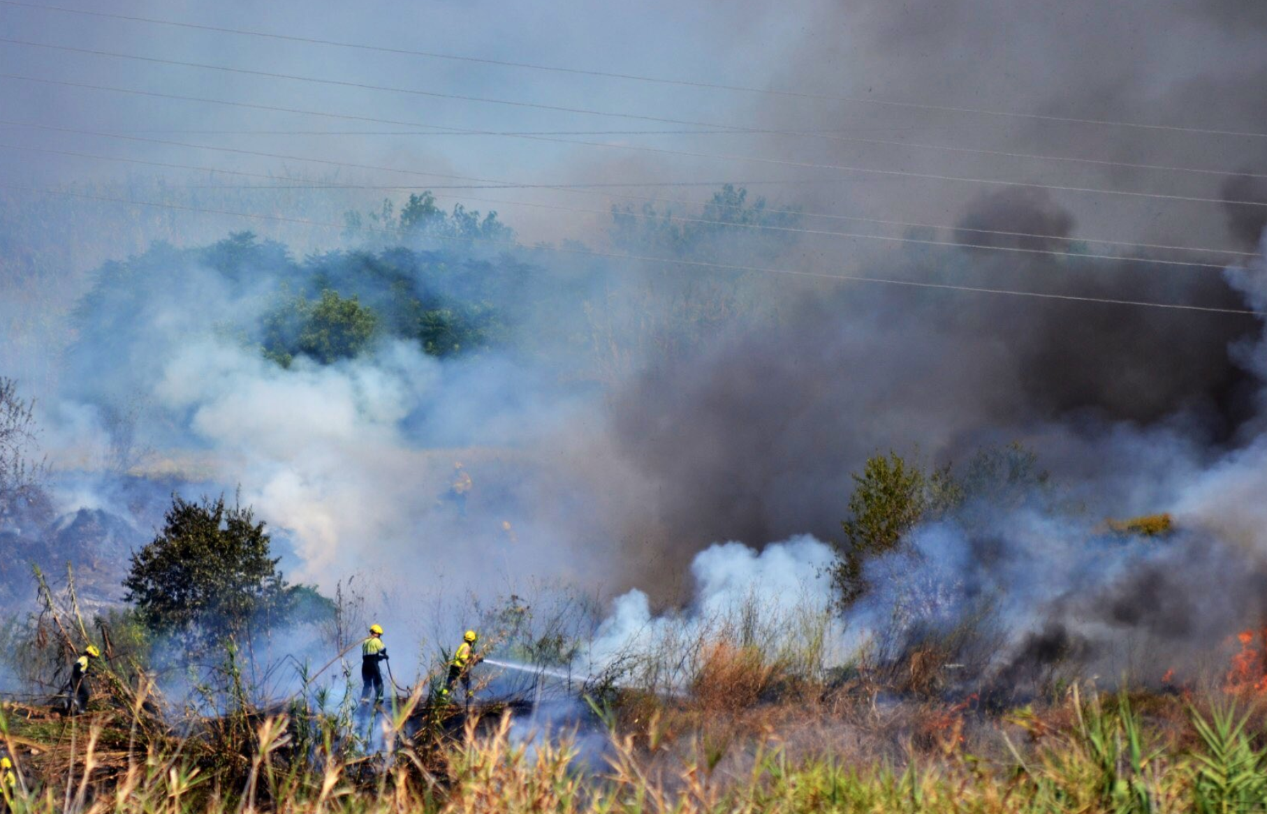 Una imatge de l'incendi al matí.