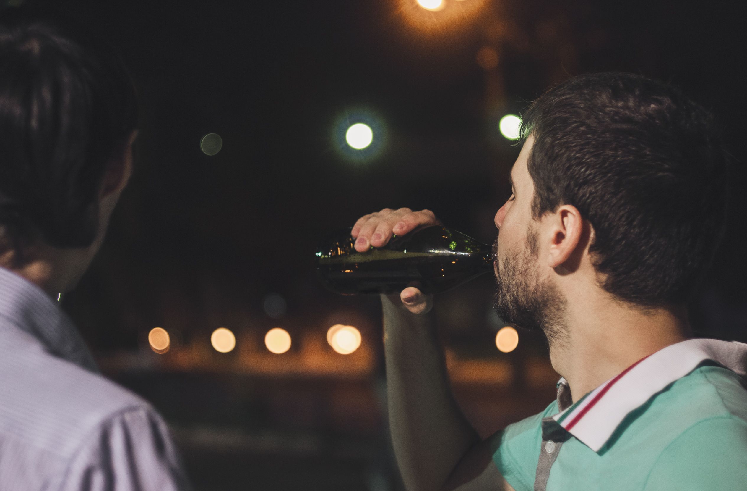 Sancionados para beber alcohol a la vía pública (botellón) en Mataró