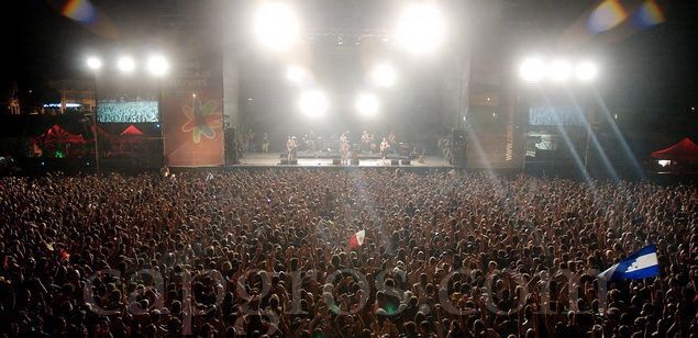 Concert de Manu Chao a l'Espai l'Arquera