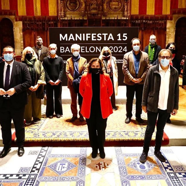 Foto de família de presentació del Manifesta metropolità