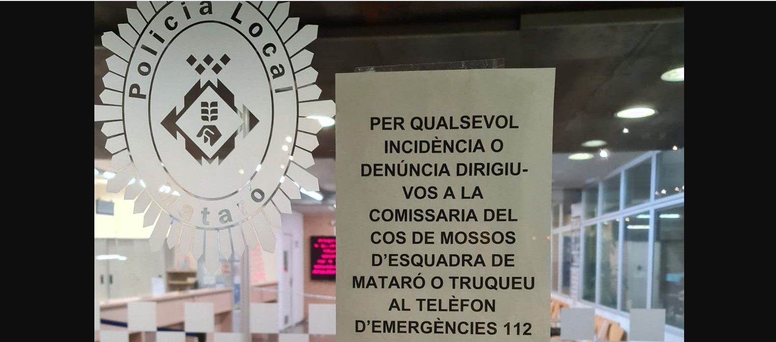 Cartell a la Policia Local de Mataró