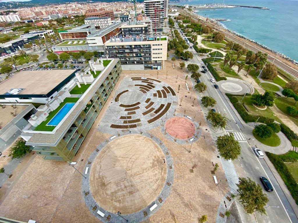 La plaça amb formes circulars, al sector del Rengle. Foto: Ajuntament de Mataró