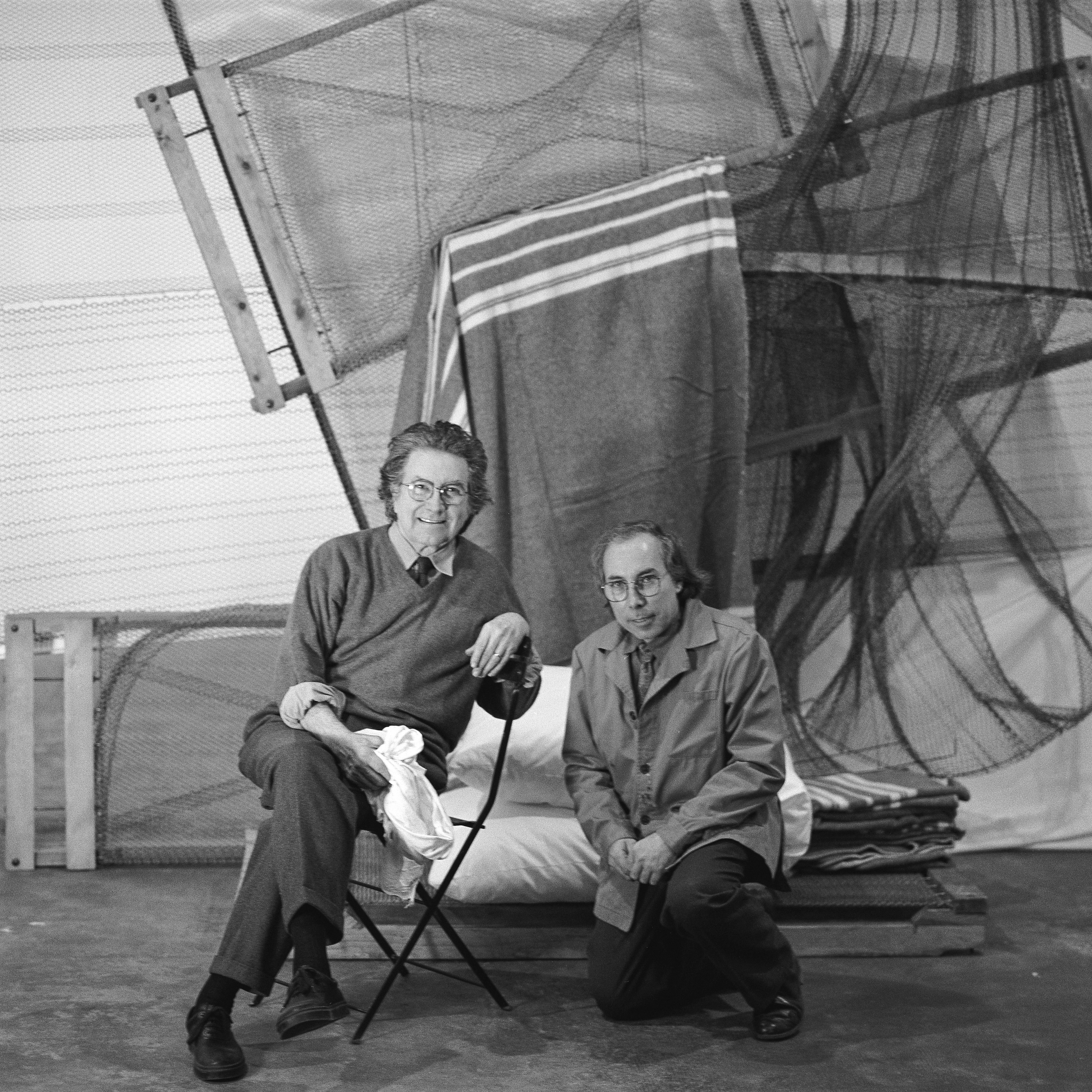 Pere Casanovas con Antoni Tapias, uno de los grandes artistas con quién colaboró. Can el Arenas | FOTO: Antoni Bernad