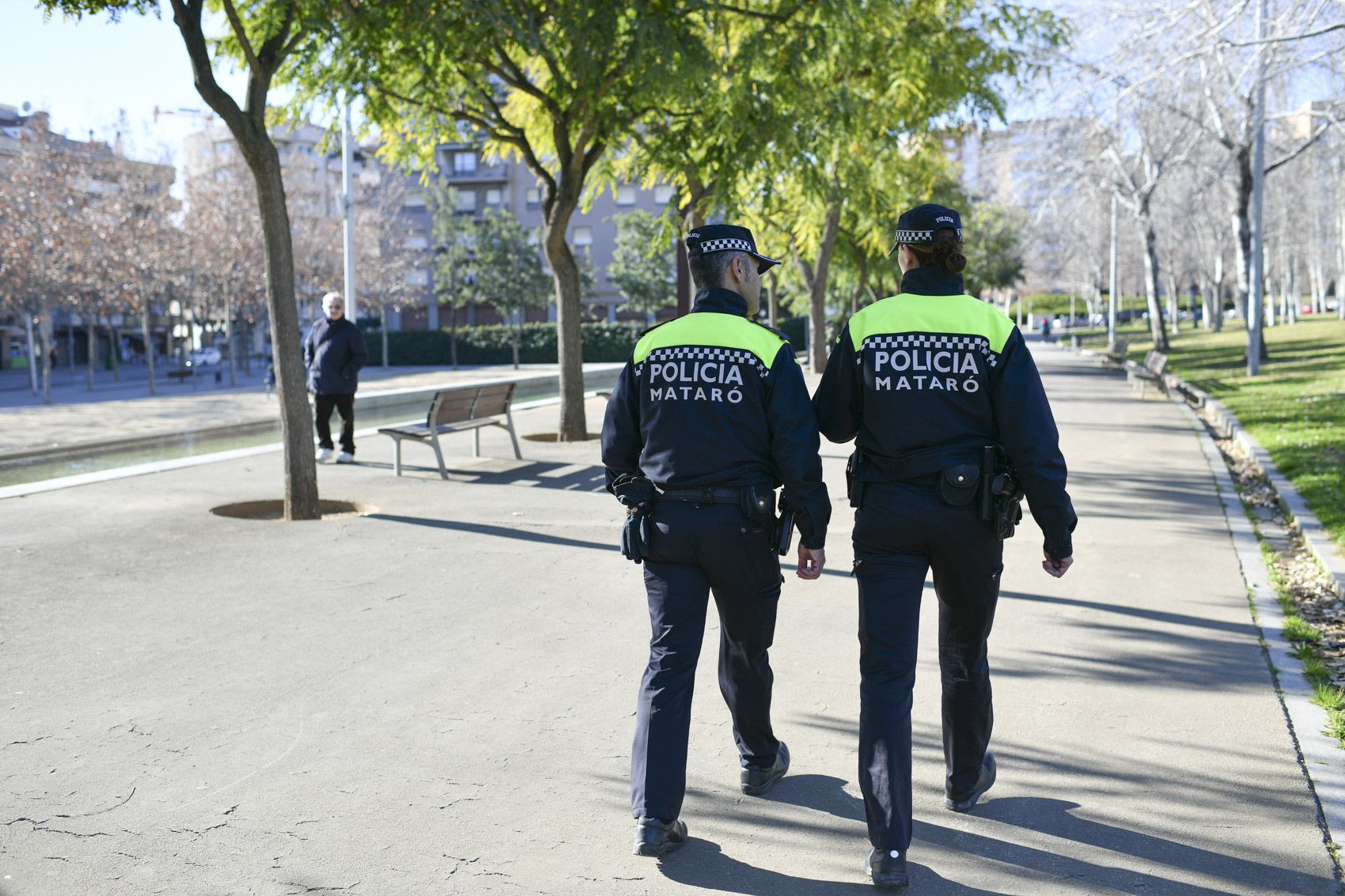 Policia Local de patrulla per Mataró, on els delictes han augmentat. Foto: R.Gallofré