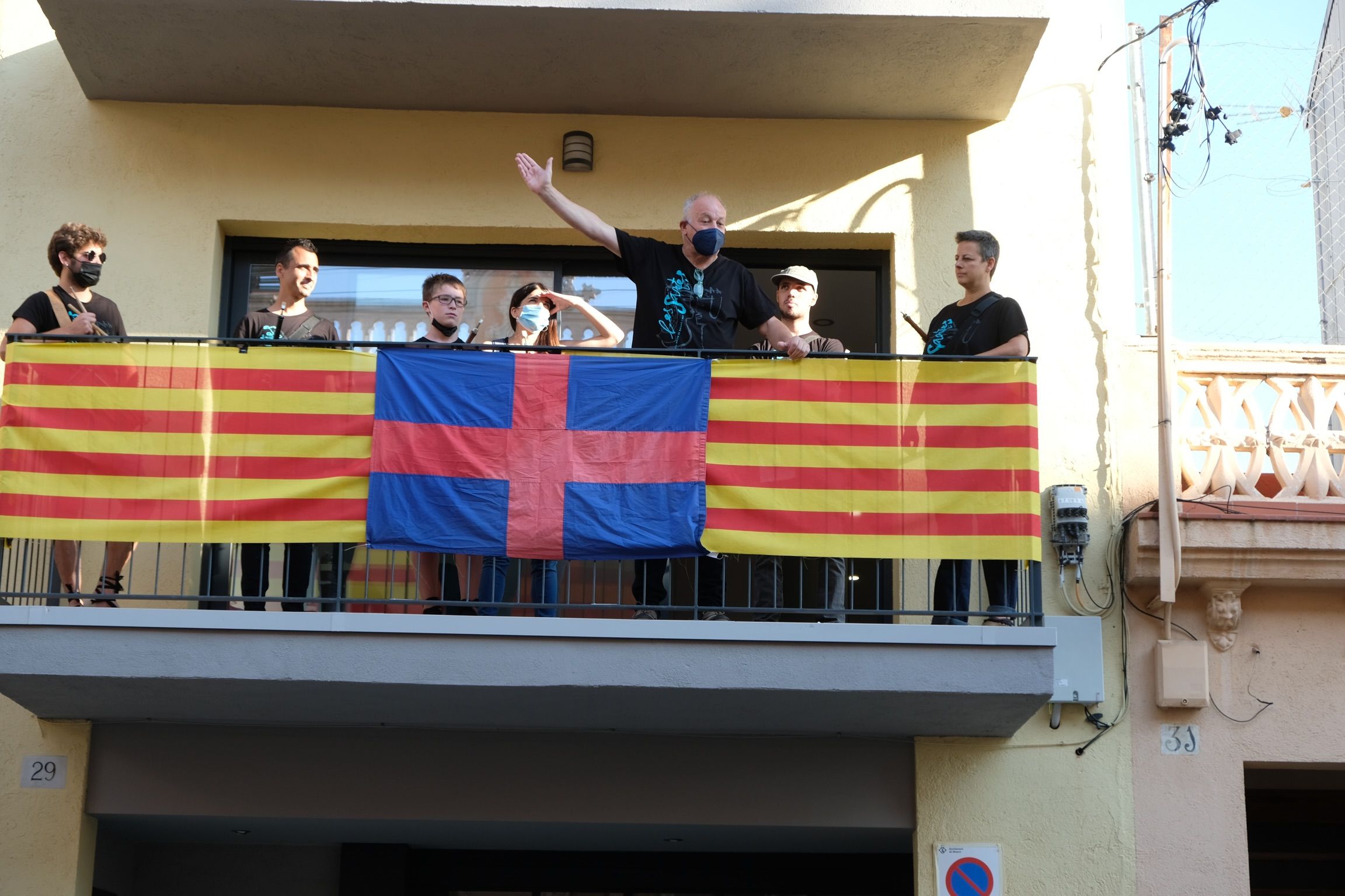 Jaume Calsapeu, històric de la taula del carrer Creus, fent la proclama. Foto:Carme Francés