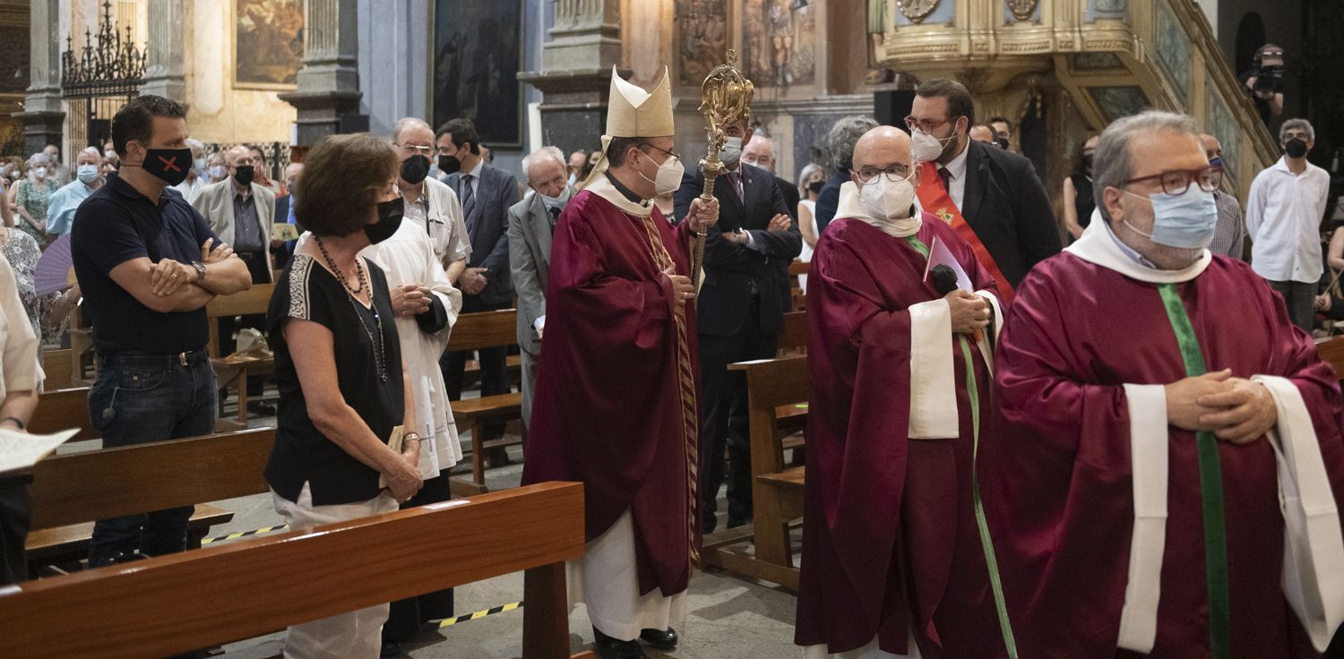 El bisbe va presidir la Missa. Foto: R. Gallofré