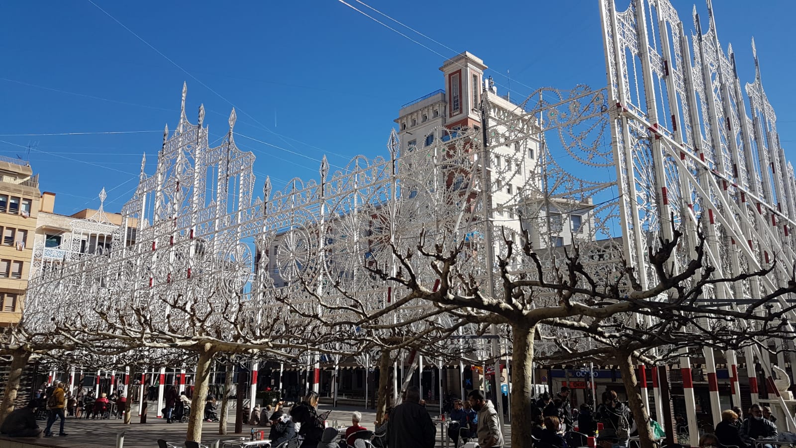 Les lluminàries, element propi de les festes de la llum