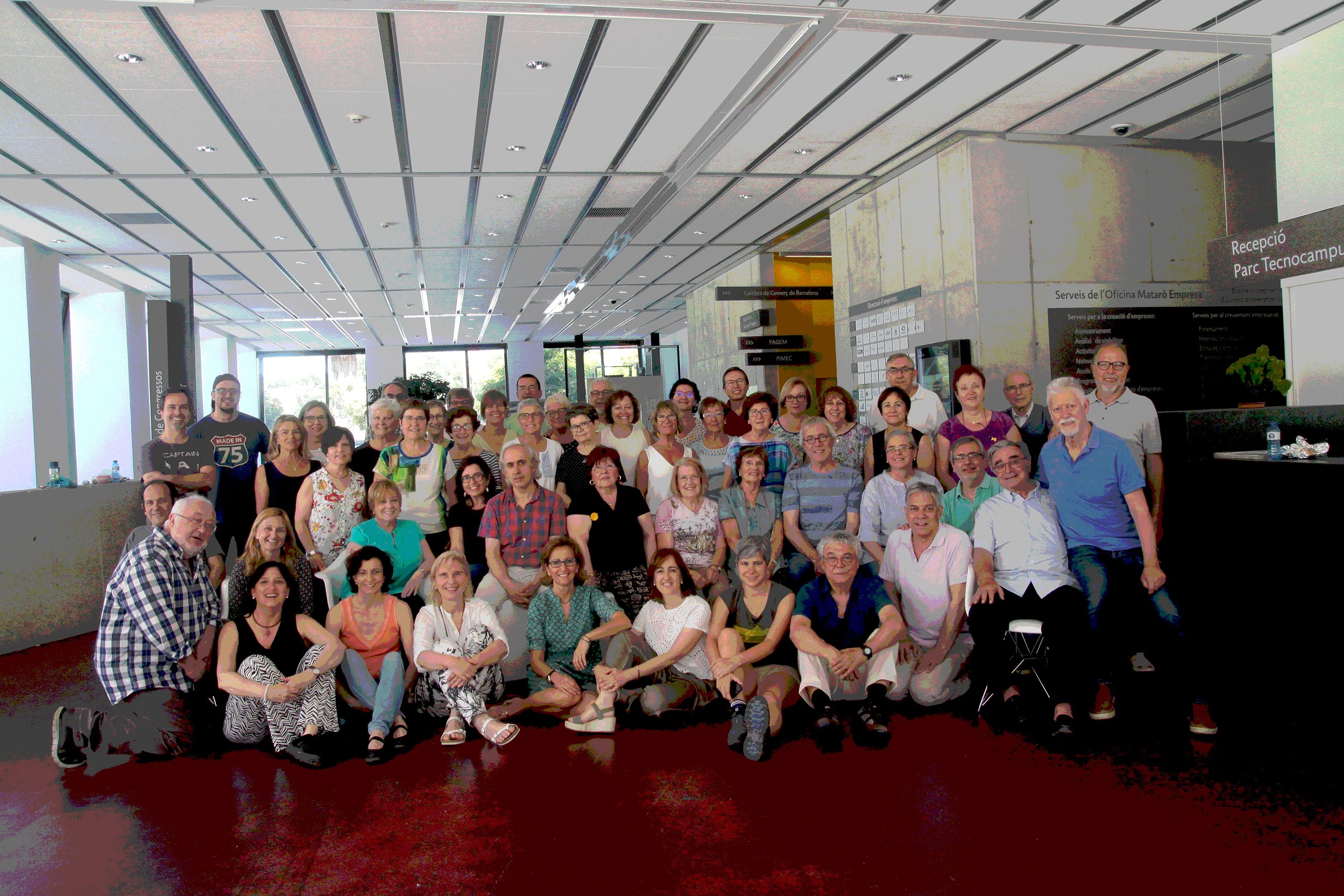 Foto de grupo de los cantaires de Primavera por la Paz. Foto: Antoni Canal