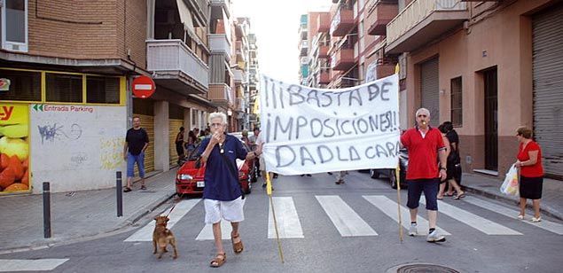 Manifestació veïnal a principis d'agost