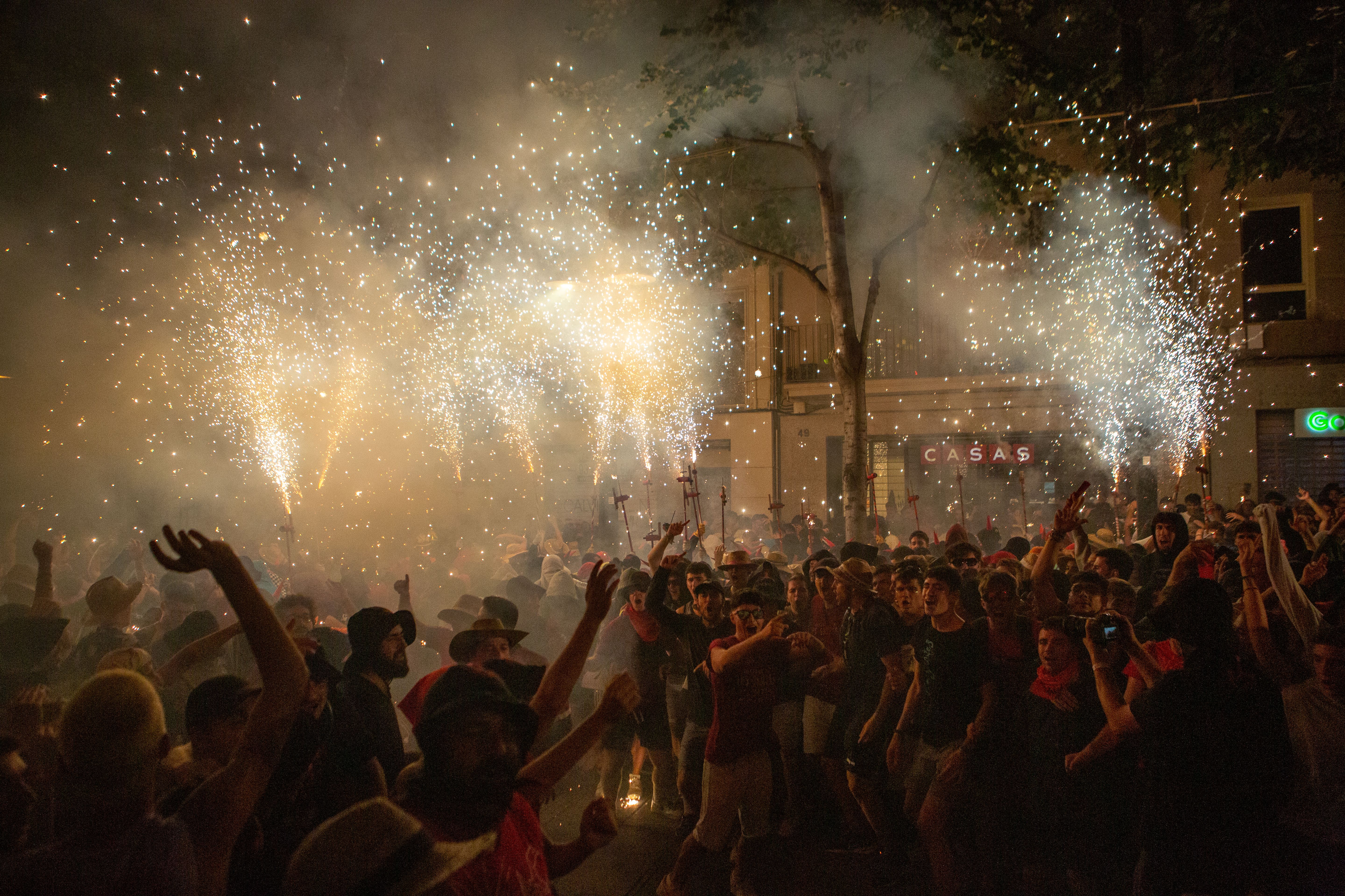 Es desferma la festa