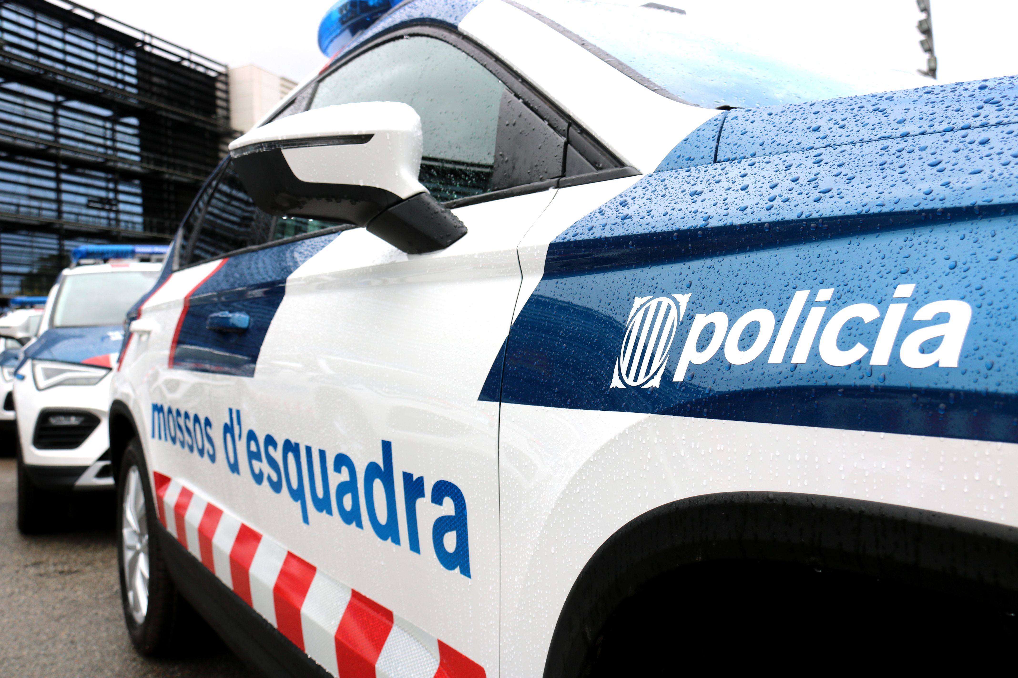 Els Mossos d'Esquadra investiguen la baralla amb un ferit per arma blanca a Cerdanyola. 