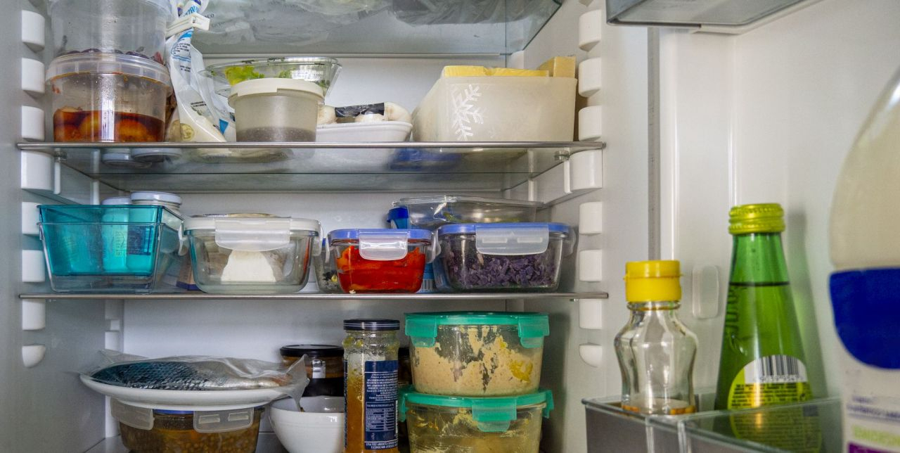 La regla de oro para conservar los alimentos que almacenas en la cocina