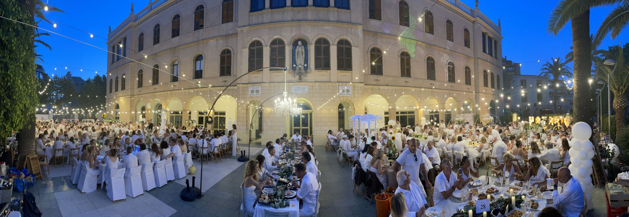 Un altre èxit del Sopar en Blanc a Mataró