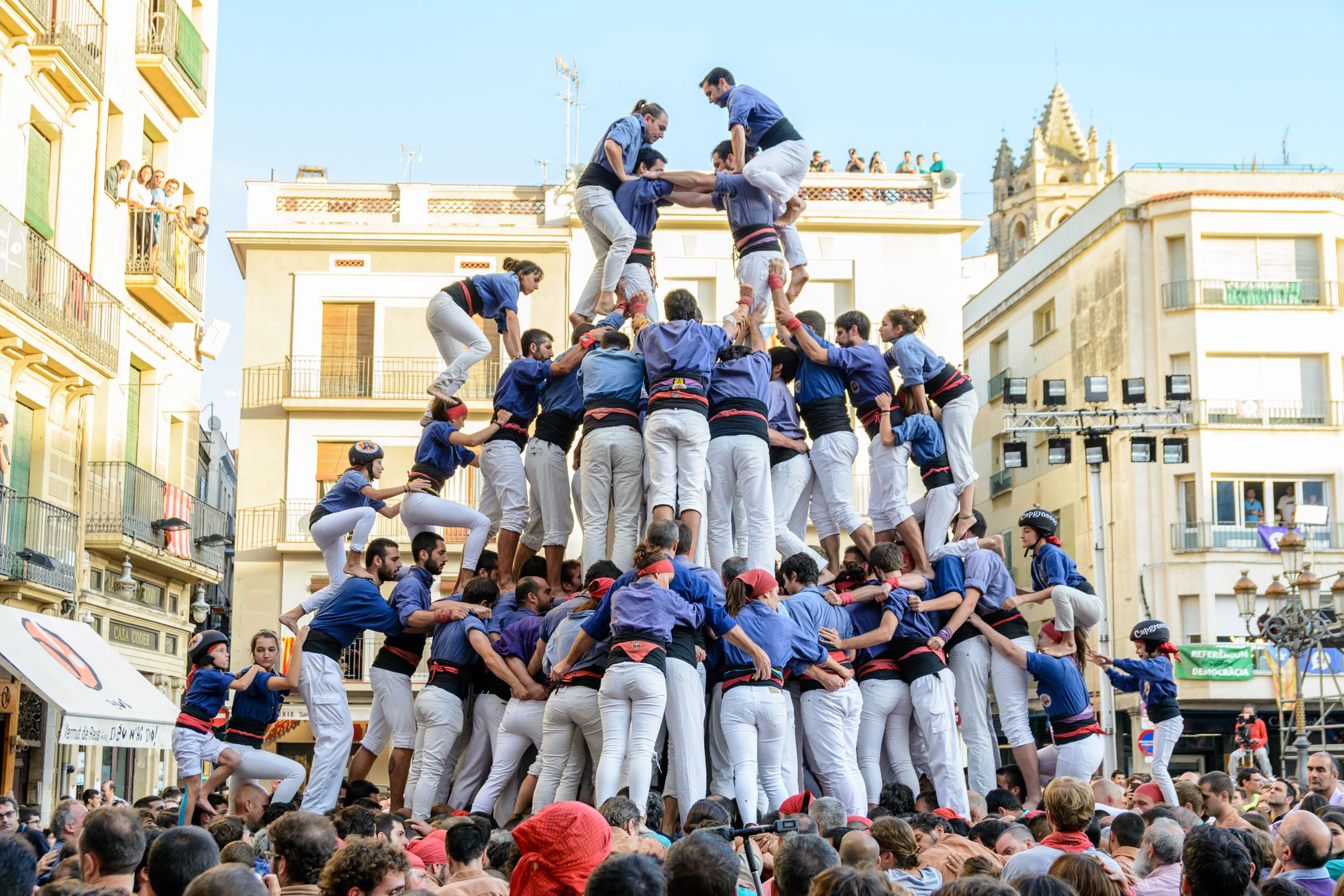 La torre de 9, pendent del darrer assaig i dels efectius