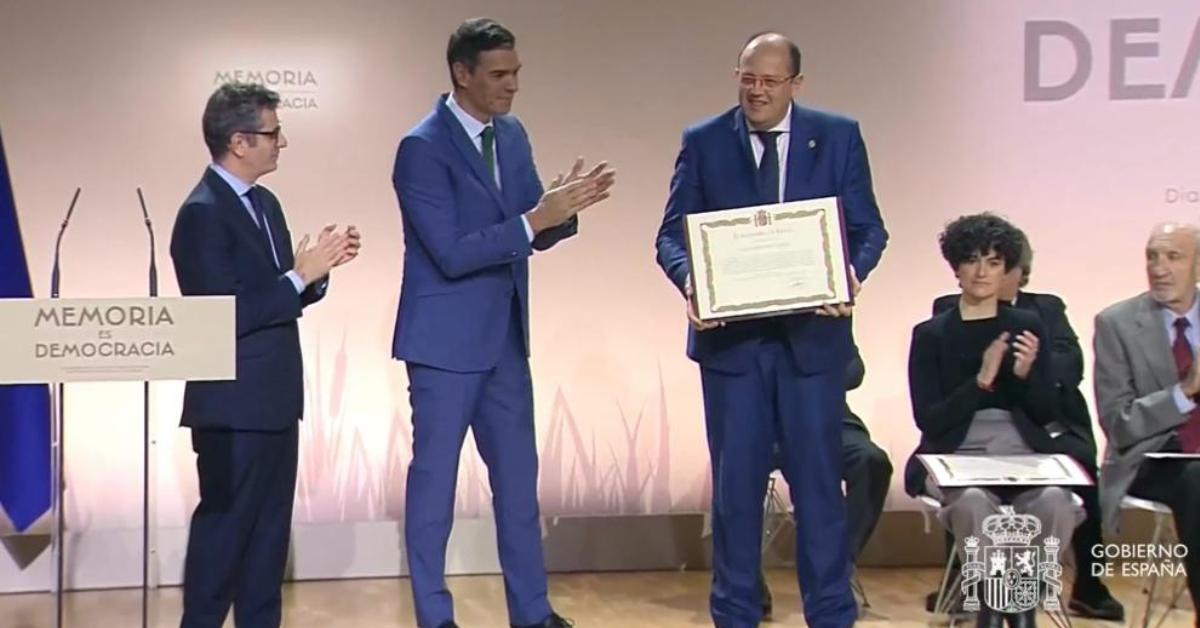 Homenatge a Salvador Espriu per part del Govern espanyol