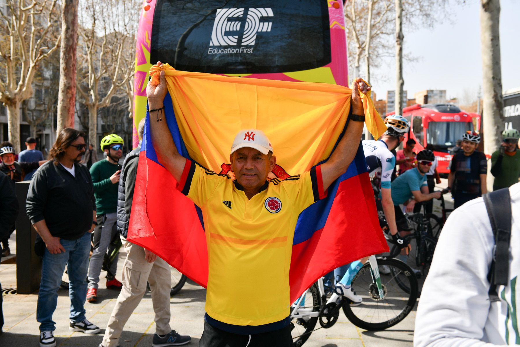 Sortida de la Volta Ciclista a Catalunya 2024. Foto: R.Gallofré