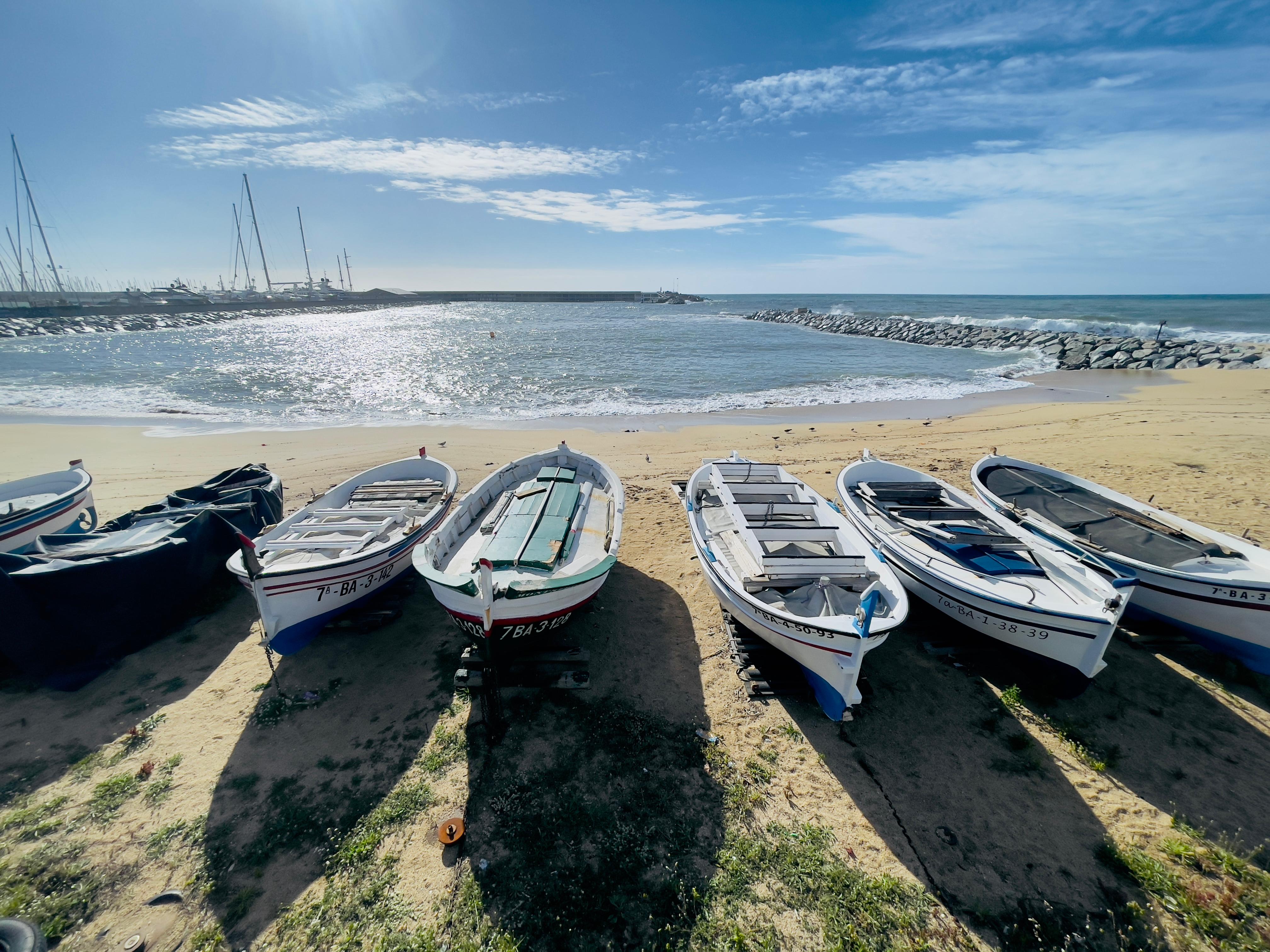 Les barques de la platja de Pekín. Foto: R. G. 