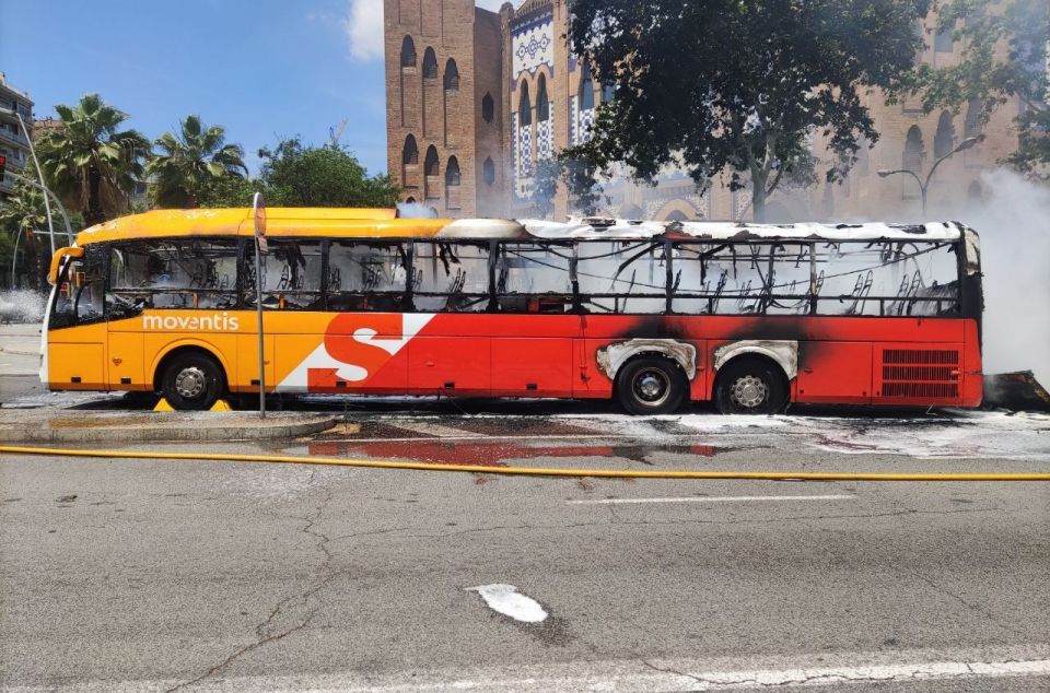 Autobús incendiat a Barcelona