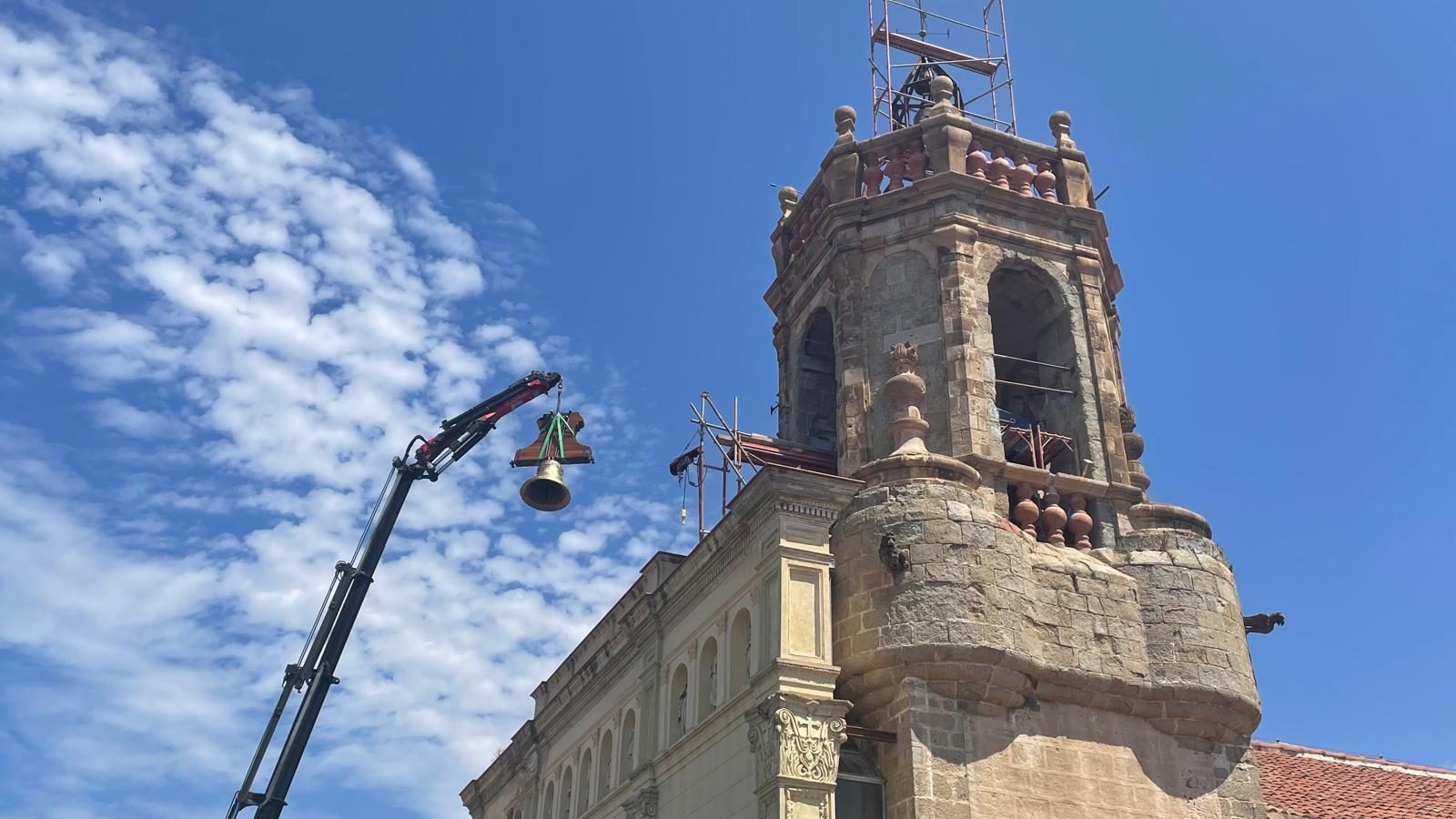 Col·locació de les campanes de Santa Maria. Foto: A. Roca