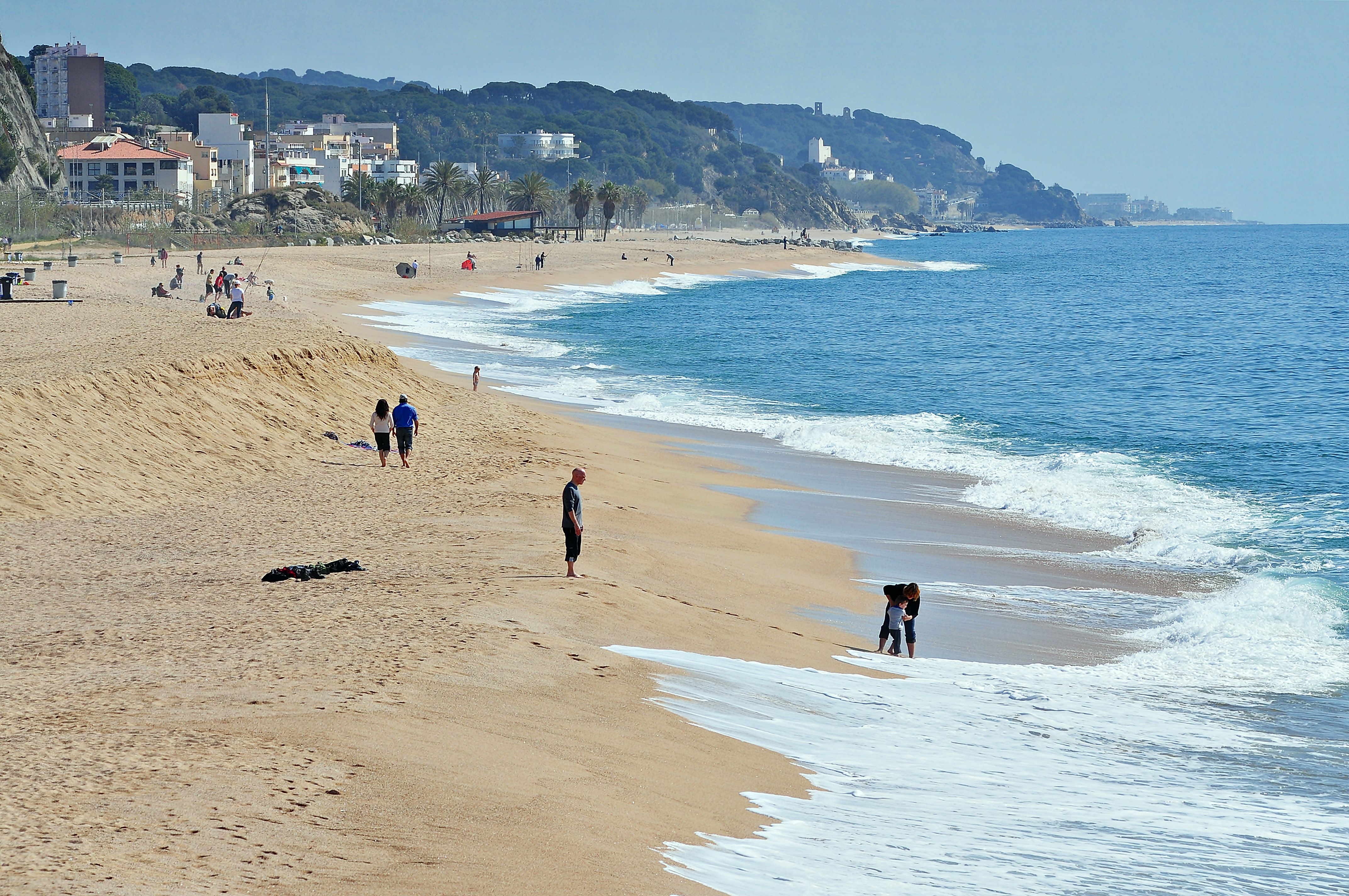 Un home de 85 anys mor ofegat en una platja del Maresme