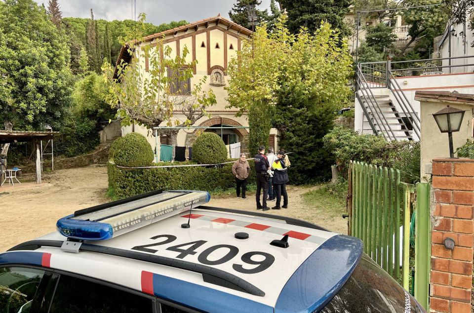 la casa on es troba l'habitatge incendiat