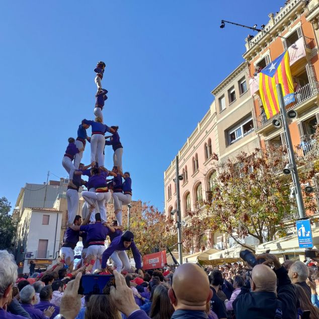 El 4 de 8 amb l'agulla dels Capgrossos. a Terrassa. Foto: E. Casanova