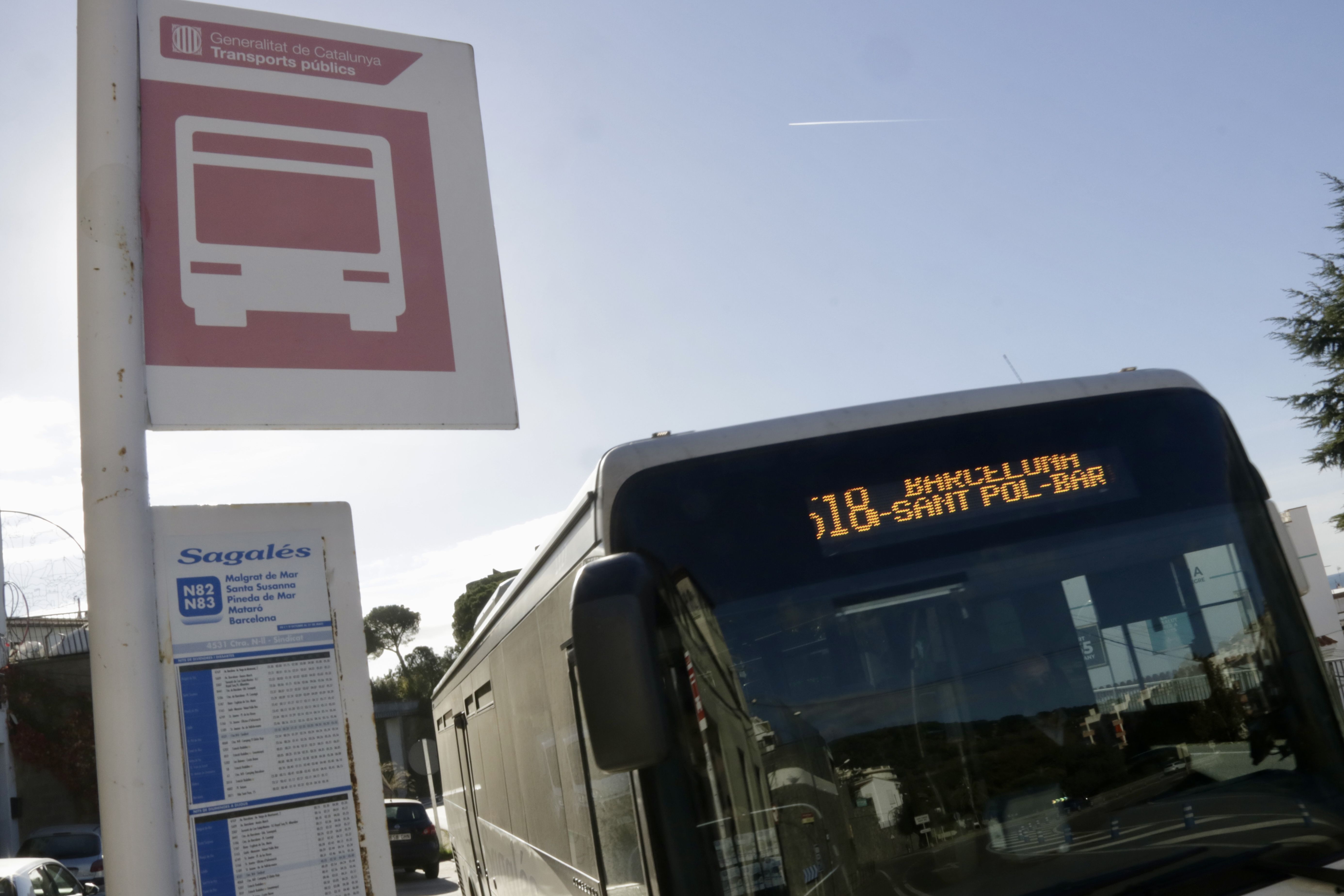 Autobús que connecta l'Alt Maresme amb Barcelona. Foto: ACN