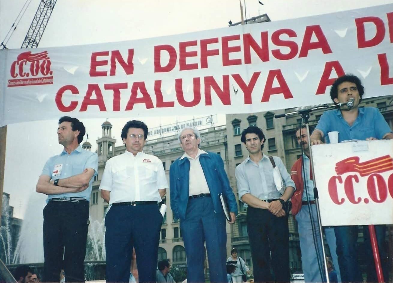 López Bulla, junt a Valdi, Dani, Clemente, Puerto i Camacho, en un míting de CCOO, el 1985