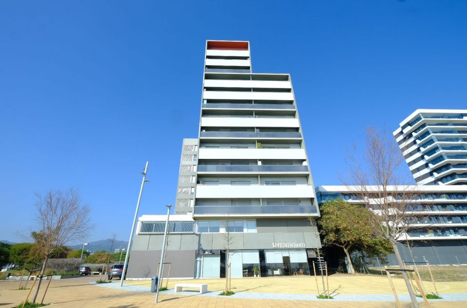 Edificio del Rengle. Foto: R. Gallofré 