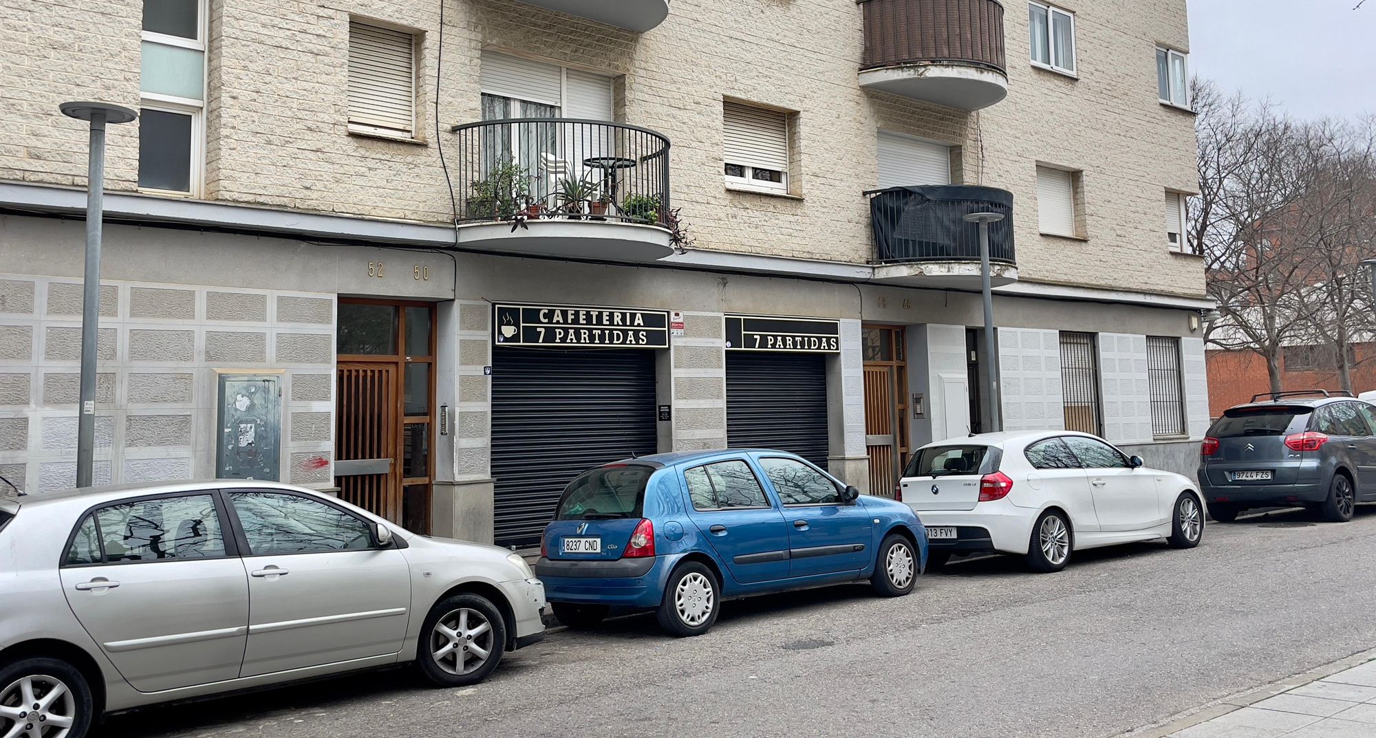 El bar situat al carrer Siete Partidas de Mataró, davant del parc del Palau