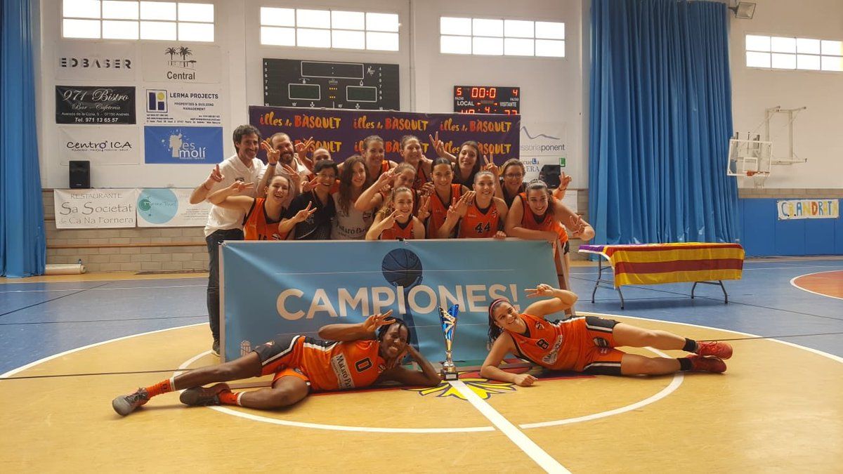 La imatge de campiones a la fase d'ascens. Foto: AE Boet