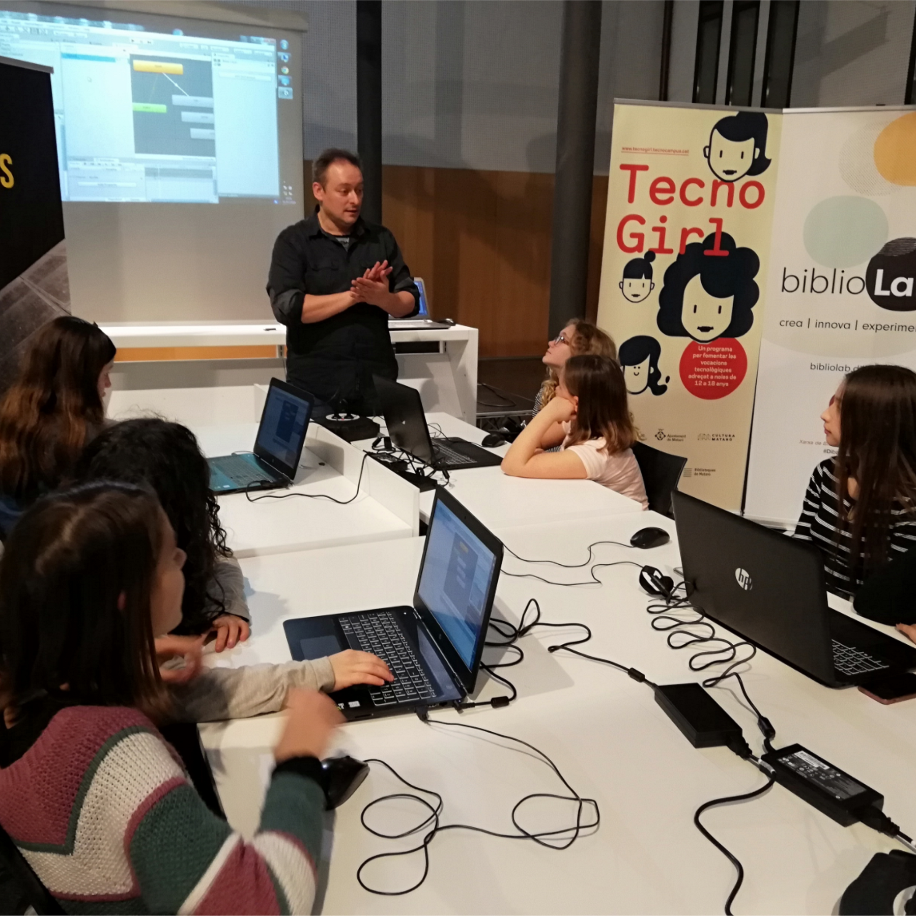 Una de les activitats del projecte TecnoGirl. Foto: Ajuntament