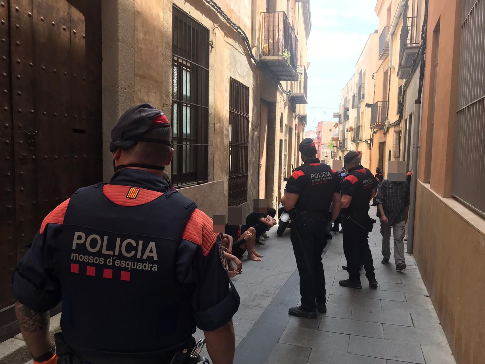 Operatiu policial recent al casc antic de Mataró, en plena onada de delinqüència. Foto: cedida